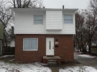 3022 24th St, Port Huron, MI 48060