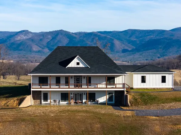 1776 Old Providence Rd, Raphine, VA 24472