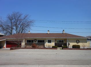 174 Bay Shore Dr, Bay City, MI 48706