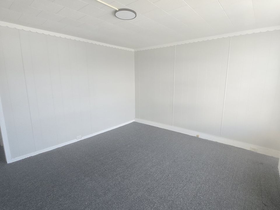 1st image of 758 W Walnut St #1
