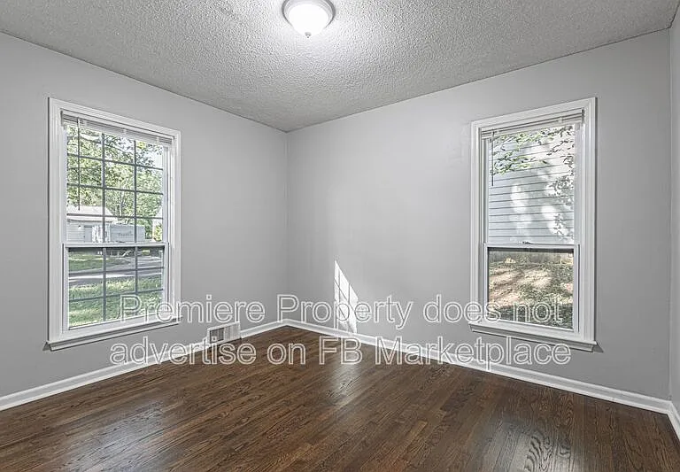 9010 E 75th St — Photo 11