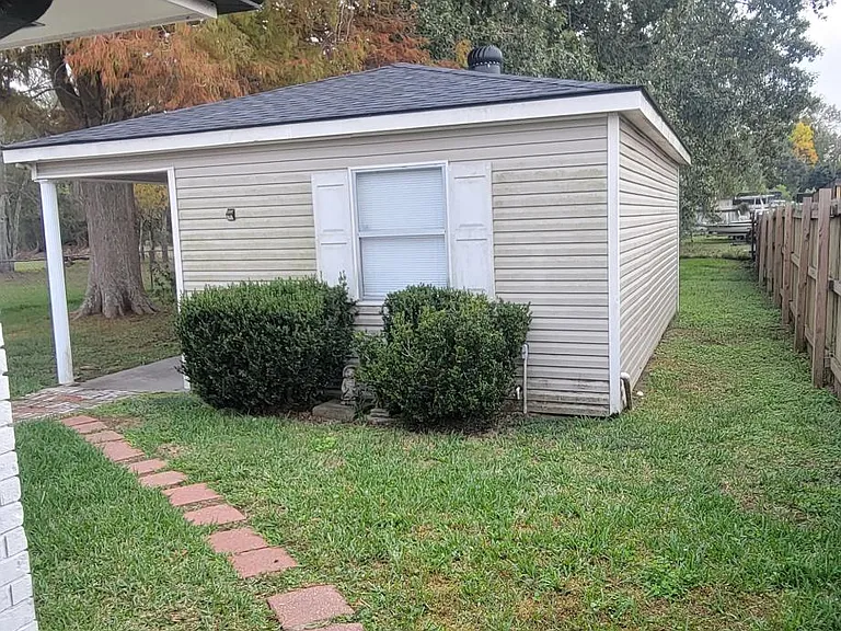 1308 Green Ave — Photo 18