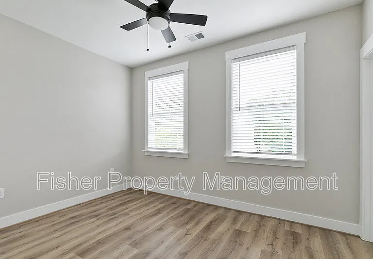 2202 Carrington St #200 — Photo 6