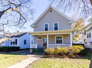 1164 25th St, Moline, IL 61265