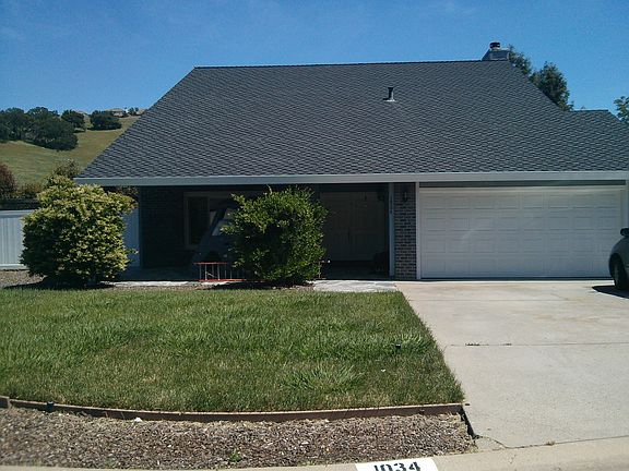 2nd image of 1034 Castle Craigs Ct