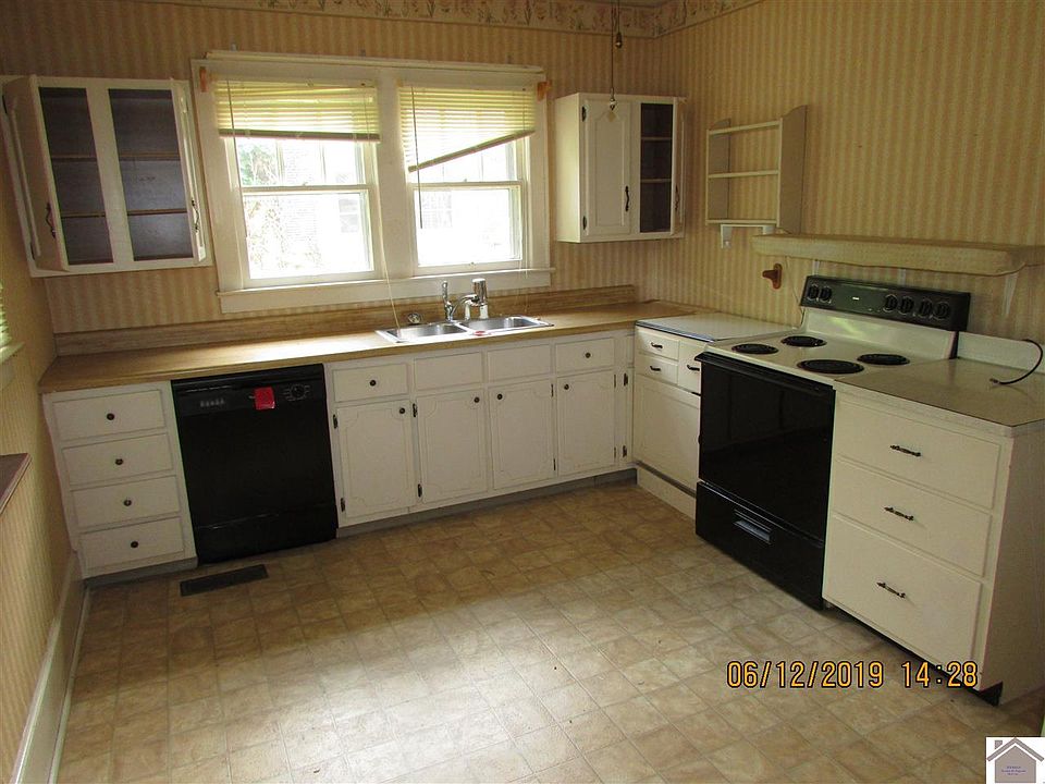 1st image of 410 N Jefferson St