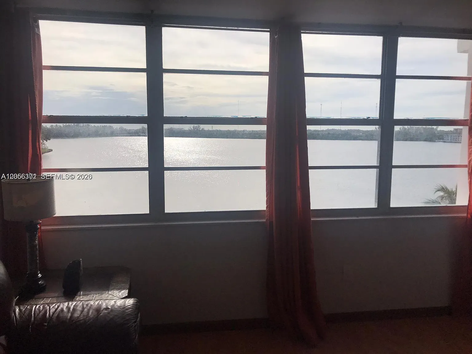 Buckley Towers Condo - Ea — Photo 2