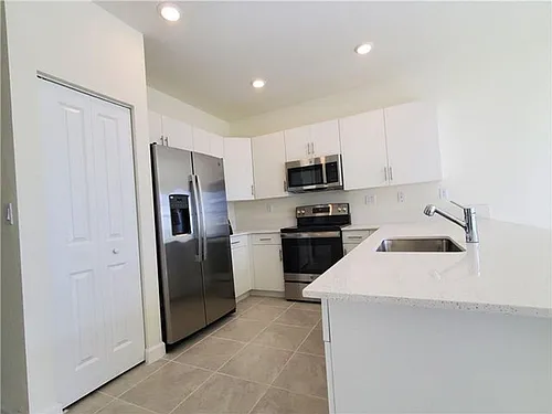 3216 W 114th Ter Photo 1 3216 W 114th Ter Photo 1