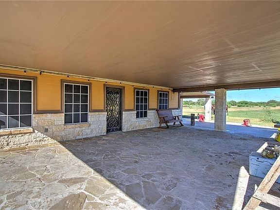 4th image of 7084 Bartosch Rd