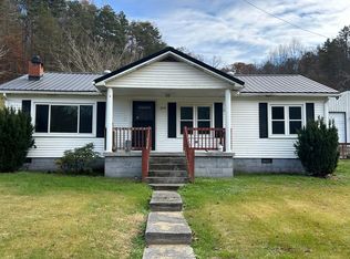 319 Highway 472, Manchester, KY 40962