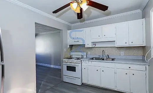 953 Washington St SW #11 — Photo 11