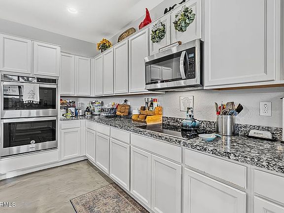 5th image of 17935 W Louise Dr