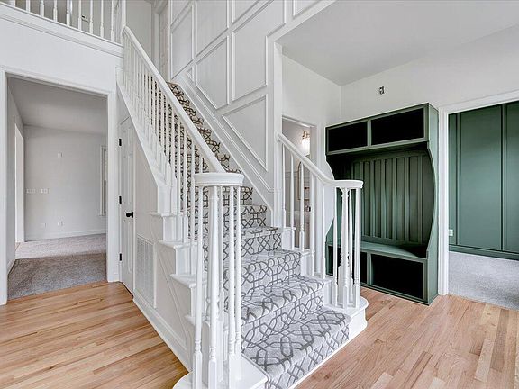 4th image of 1009 Sarazen Dr