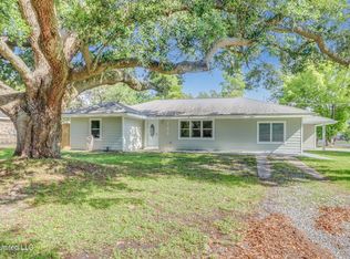 120 Ridgeway Dr, Gulfport, MS 39507