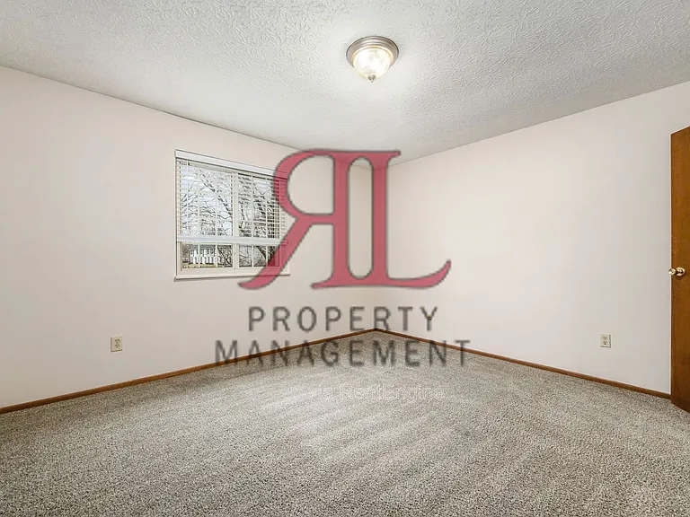 5524 Kenneylane Blvd — Photo 20