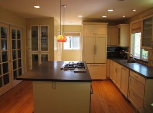 251 Overhill Rd, Orinda, CA 94563