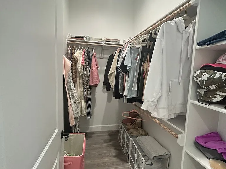 4736 N Diana Ave — Photo 27