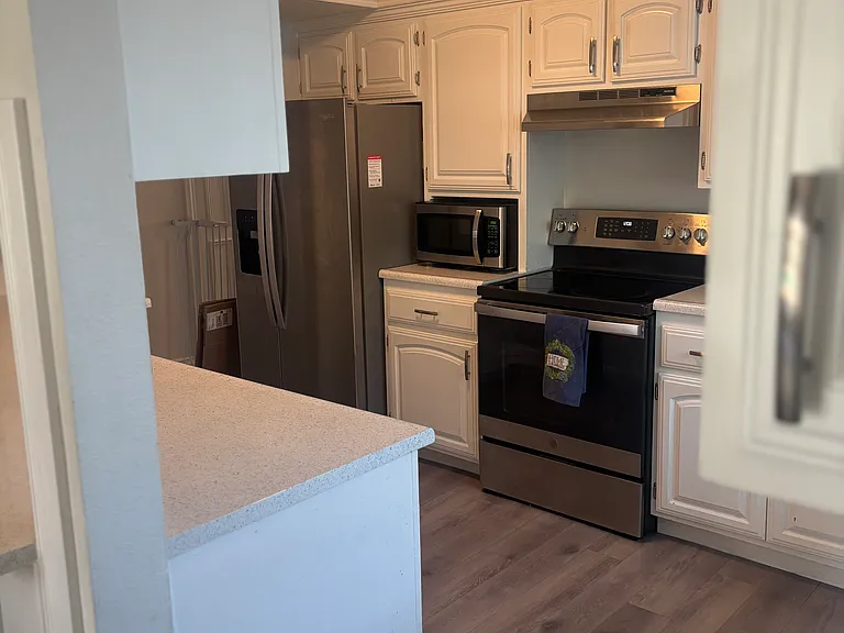 6913 Creekside Ln — Photo 9