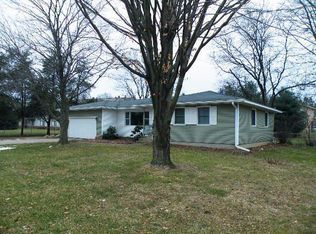 757 Hunt St, Lowell, MI 49331
