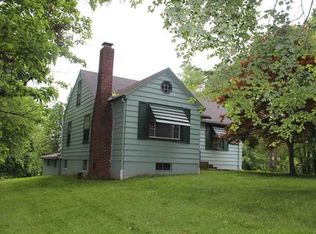 1096 W Maitland Ln, New Castle, PA 16105