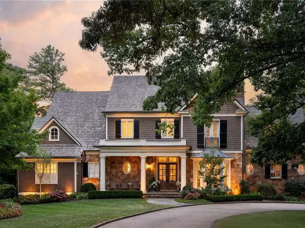3394 Knollwood Dr NW, Atlanta, GA 30305