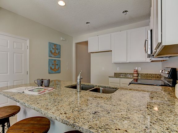 4th image of 36 Moultrie Creek Cir