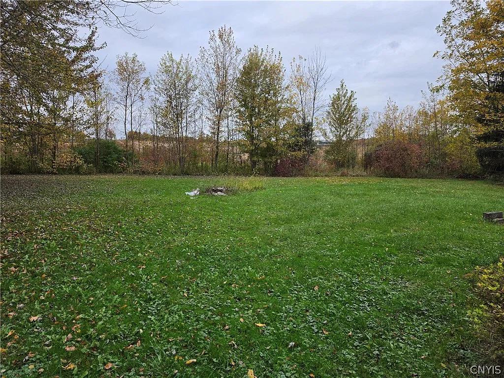 2 bed, 1.0 bath, 828 sqft, $1,700 — Photo 4