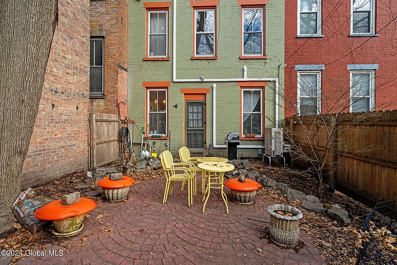 4th image of 198 Lancaster Street