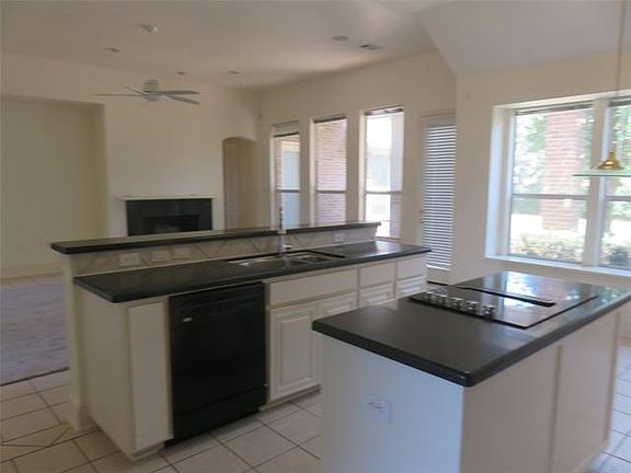2nd image of 7620 Vineyard Dr