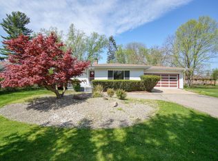 914 Woodbine Blvd, Jackson, MI 49203