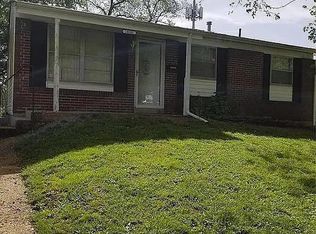 10202 Castle Dr, Saint Louis, MO 63136