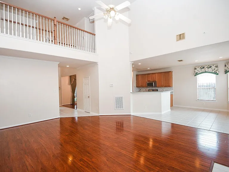 14234 Silver Glade Ln — Photo 6