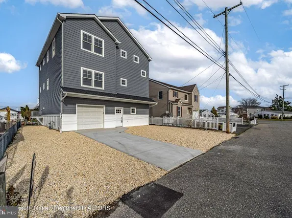 1716 Anchorage Dr, Forked River, NJ 08731