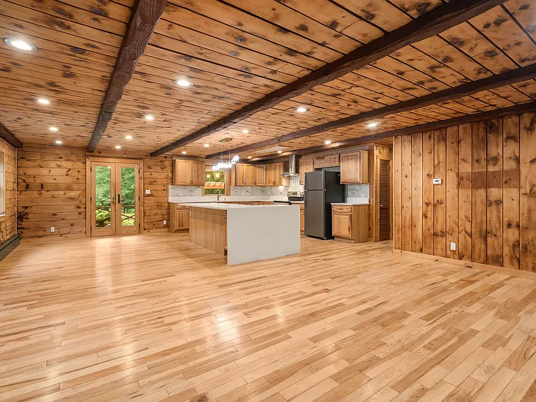56 Parmenter Ln — Photo 7
