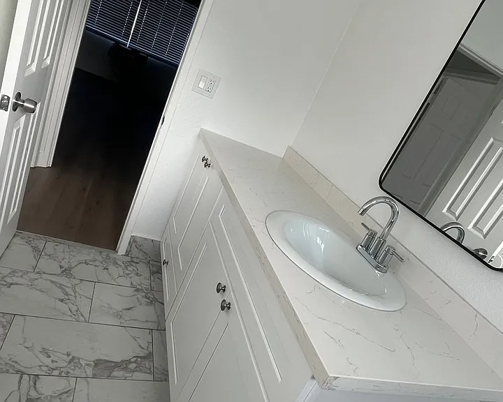 11808 Kittridge St #19 — Photo 6