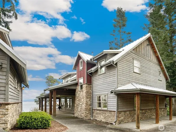 1005 Cavalero Road, Camano Island, WA 98282