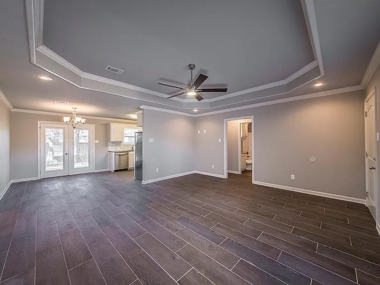 29 Newcastle Dr — Photo 5