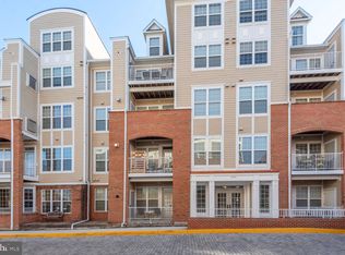 2701 Bellforest Ct APT 302, Vienna, VA 22180