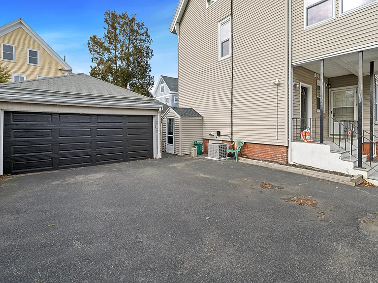 29 Ocean Ave #4 — Photo 31