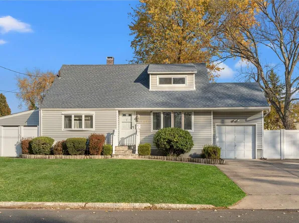127 Chapel Hill Drive, Brentwood, NY 11717