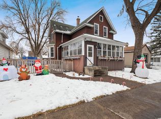 393 Arbor St, Saint Paul, MN 55102