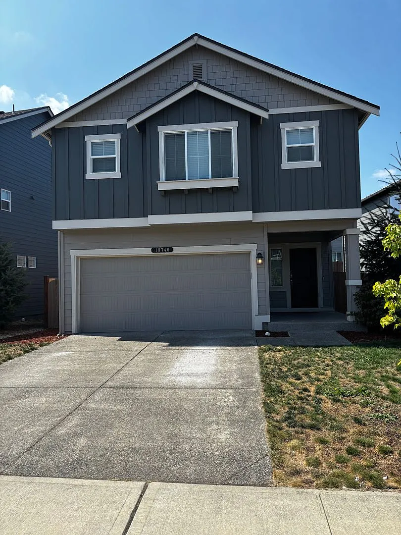Wonderfully maintained Rainier Ridge Puyallup Home! — Photo 1