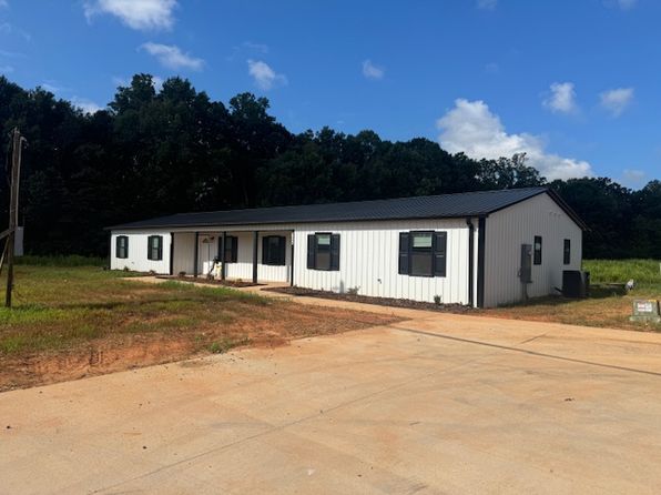 132 Odell Owen Rd #B