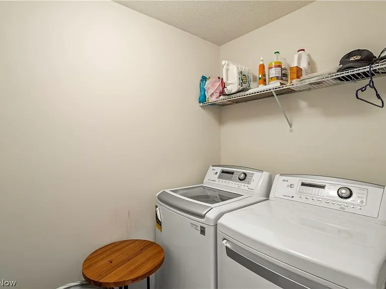 10267 Flagstone Dr — Photo 8