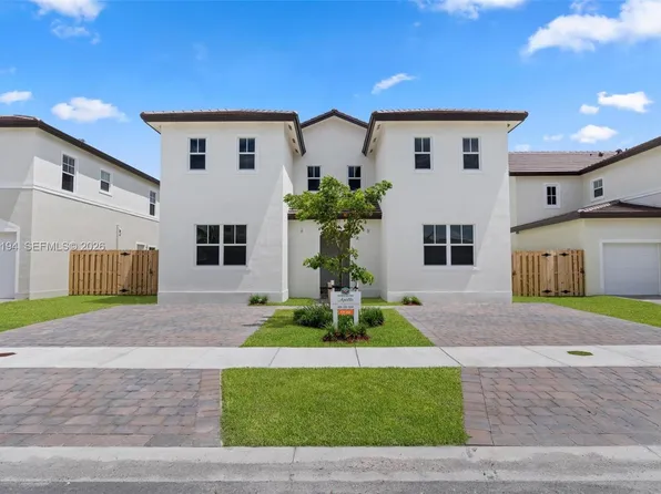 27350 SW 133rd Path, Homestead, FL 33032
