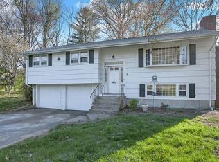 3 Lee St, Walpole, MA 02081