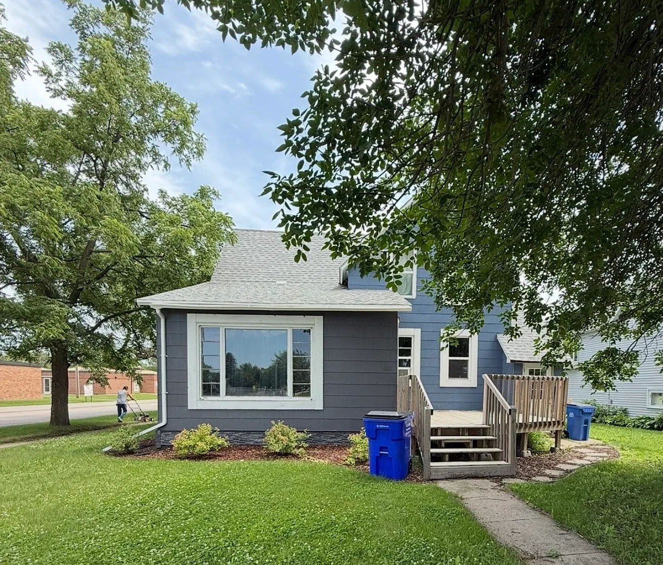 4th Ave, Madison — Photo 2