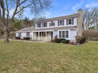 1365 Poplar Ridge Ct, Brookfield, WI 53045