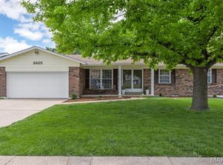 2825 Olde Gloucester Dr, Saint Charles, MO 63301