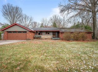 7683 Brecksville Rd, Independence, OH 44131